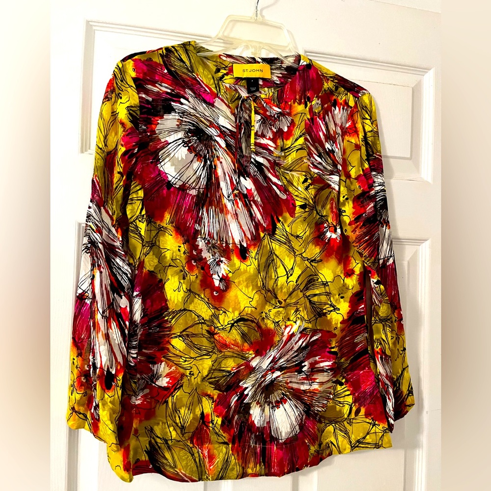 St. John 100% silk blouse